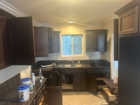 Photo - 11013 S Broadway