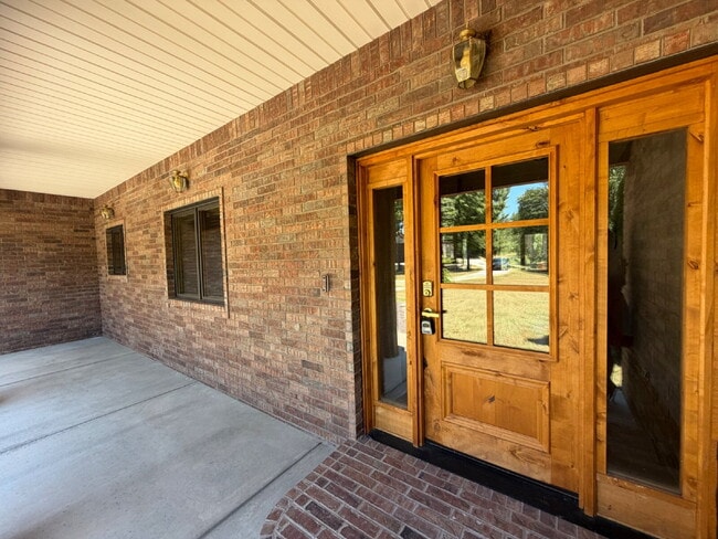 Photo - 2130 Carlton Rd