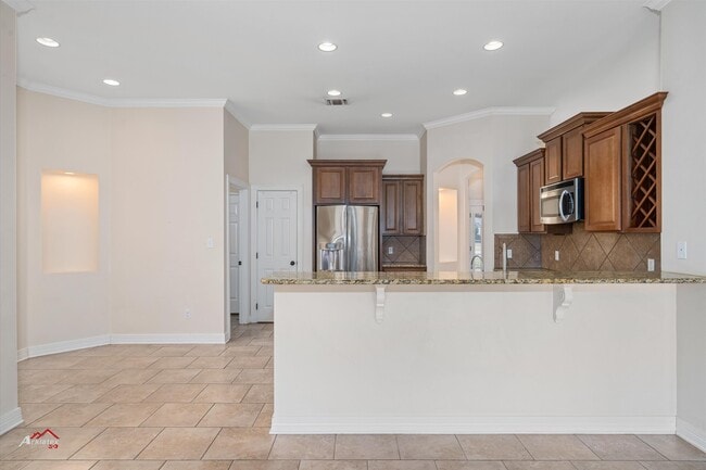 Photo - 306 Avondale Ln