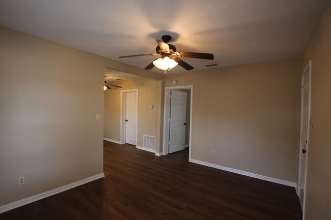 Photo - Adorable 2 Bedroom 1 Bath Home in West Tyler! Available now!