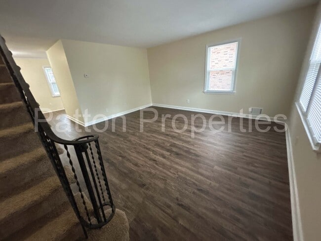 Photo - 7032 Fairmont Rd Unit B