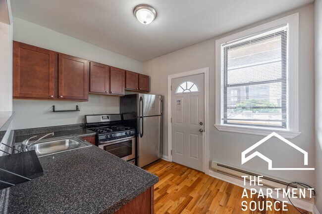 Photo - 4418 N Wolcott Ave Unidad 3B