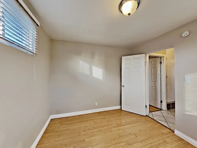 Photo - 190 Ember St