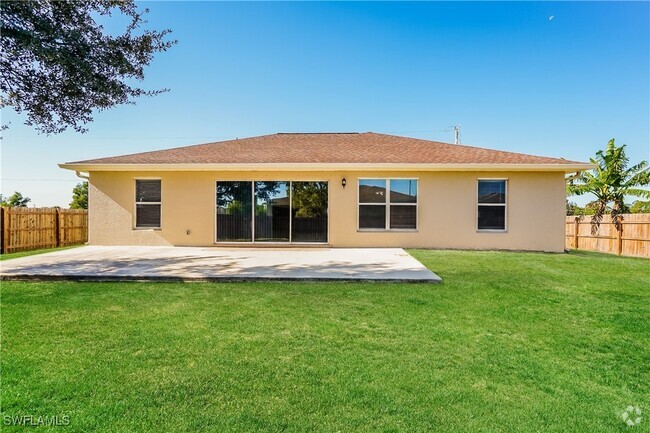 Building Photo - 3213 NW 4th Pl Rental