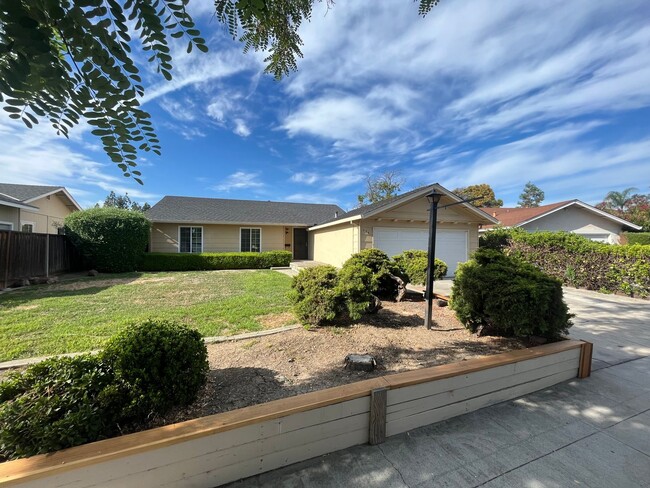 South San Jose Blossom Valley - 4 bedroom ... - South San Jose Blossom Valley - 4 bedroom ... House