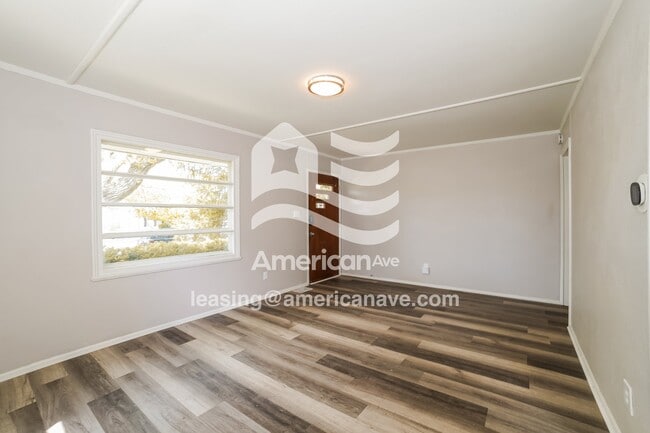 Photo - 2920 N Mission Rd