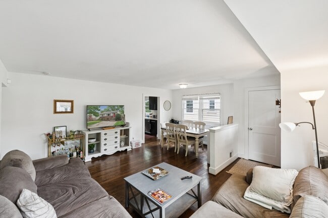 Photo - 4705 Norwich Rd