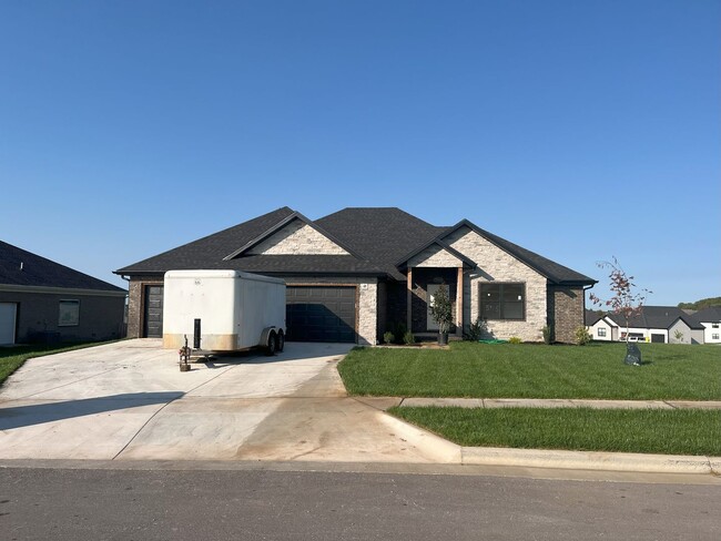 Brand New 4-bedroom, 2-bath home in the ex... - Brand New 4-bedroom, 2-bath home in the ex...