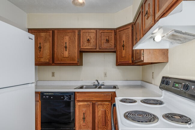 1BD, 1BA - 800SF - Kitchen - Ridgewood Apartments