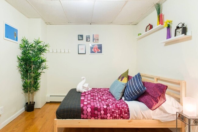 Photo - 43 Bay State Rd Unit B