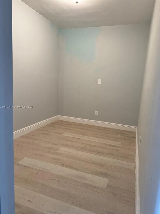 Photo - 9710 SW 161st St Unit 2