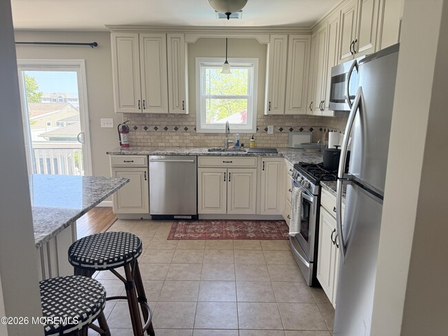 Photo - 116 Cornell Ave