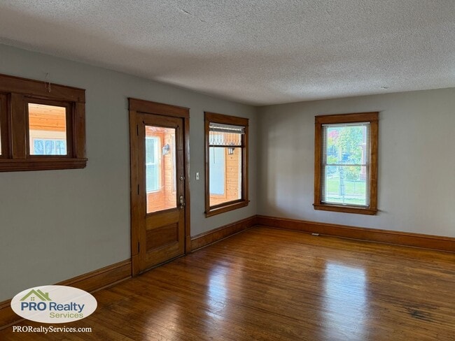Photo - Updated 3 Bedroom House in Minneapolis