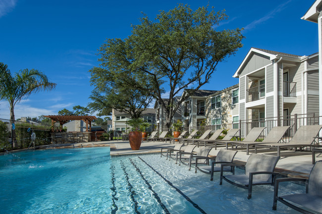 Reserve at Garden Oaks - Reserve at Garden Oaks Apartments