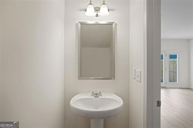 Photo - 541 Magnolia Cir