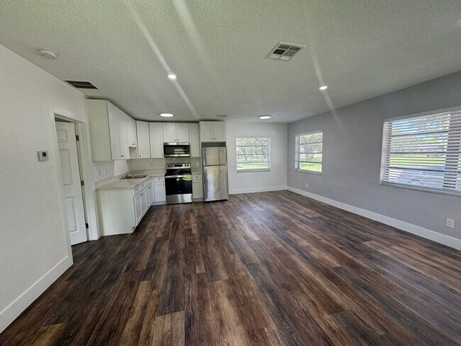 Photo - Edgewood Apartments LLC