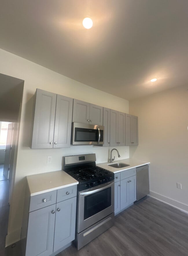 Photo - 320 South St Unit 2