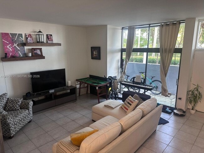 Photo - 3003 NE 183rd Ln