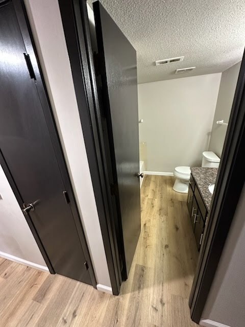 Photo - 9507 University Ave