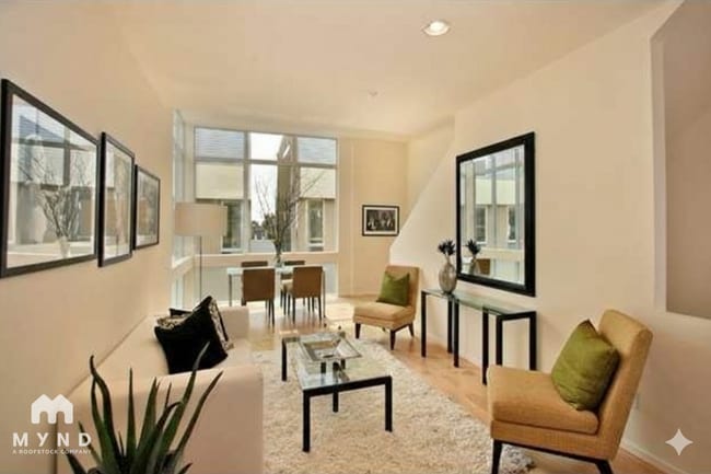 Photo - 3980 Dove St