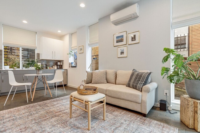 Photo - 1002 Boylston Ave E Unit ID1036001P