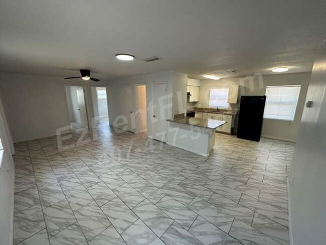 Photo - 1010 Vigo Ave