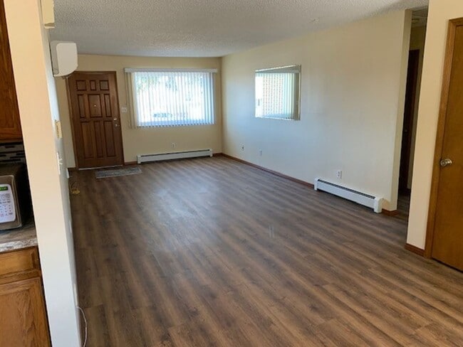 Photo - Quiet and Well-maintained Duplex for Rent ...