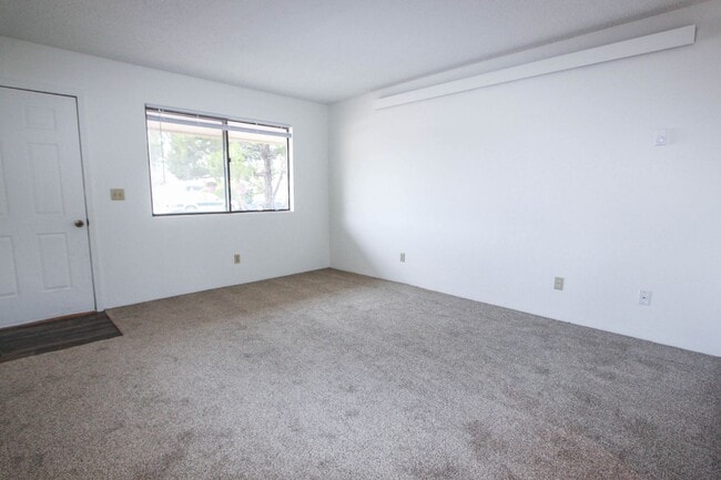8461 E Greg Ct Unidad C