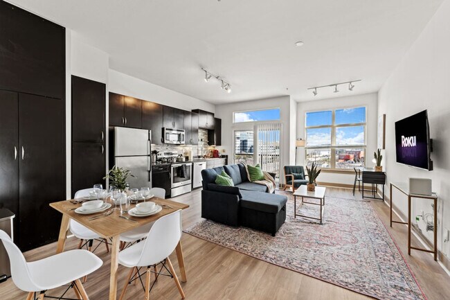 Photo - 2901 Indiana St Unit ID1289468P