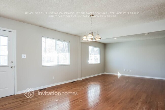 Photo - 920 S Waco Way