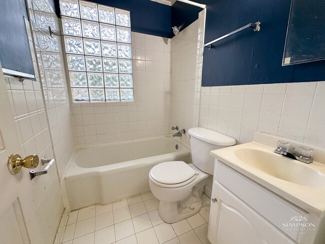 Photo - 1415 Richmond Pl