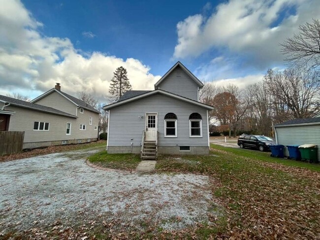 Building Photo - Beautiful 3-Bedroom, 2-Bath Home in the Heart of Painesville