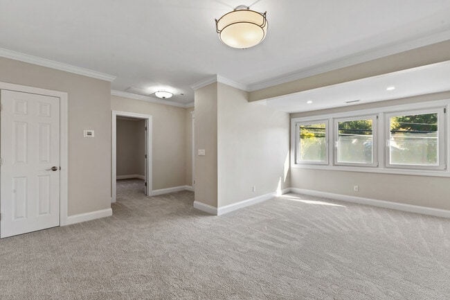 Photo - 40 Ledge Ave