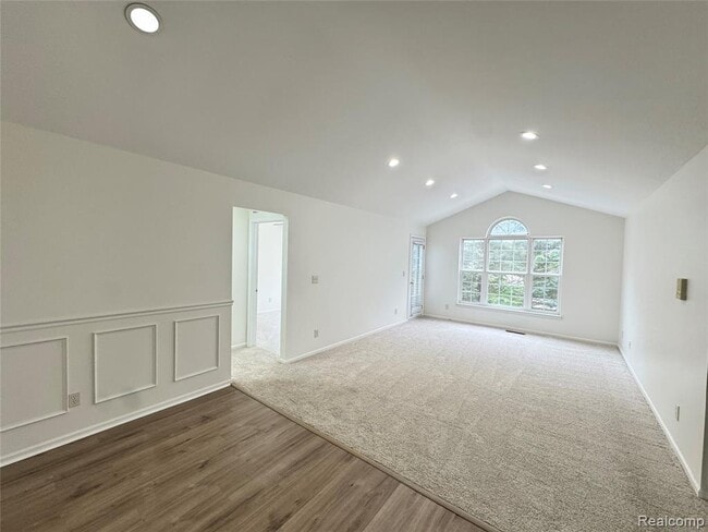 Photo - 5472 Pine Aires Dr