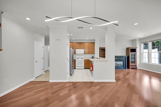 Photo - 104 Pebble Brook Dr