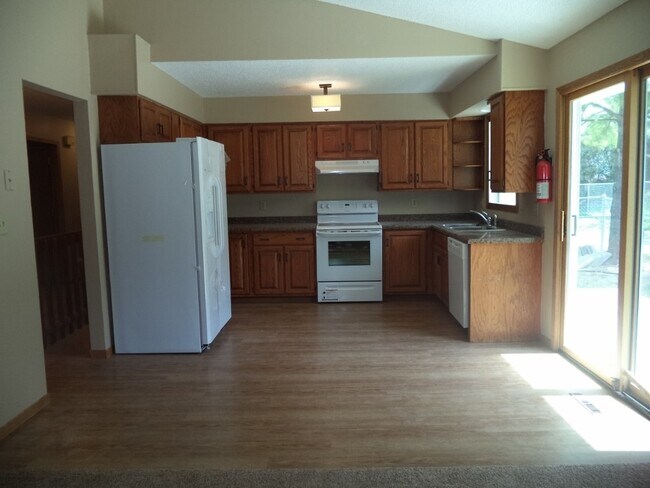 Photo - 1145 Melrose Ave