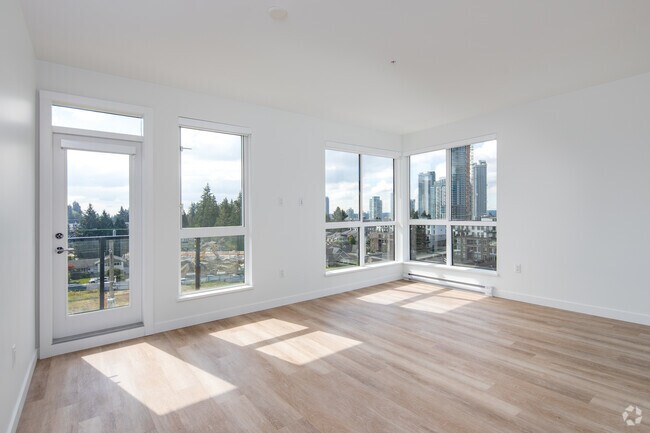 3BR, 2BA - 992SF