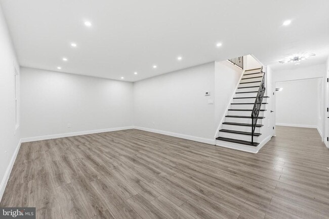 Photo - 27 Parkside Cir
