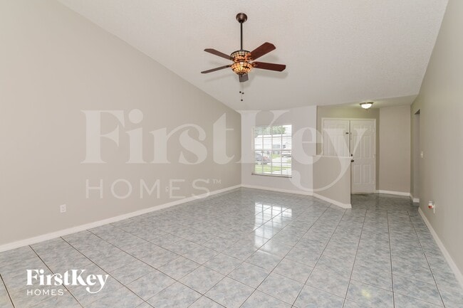 Photo - 316 Crayford Pl