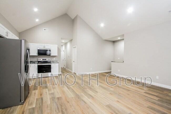 Photo - 929 N Beville Ave