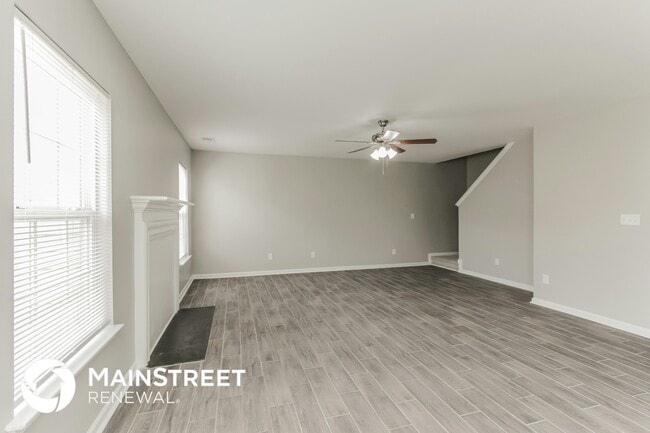 Photo - 818 Swearngan Ridge Ct