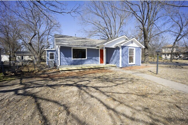 Photo - 2102 W 2nd Ave