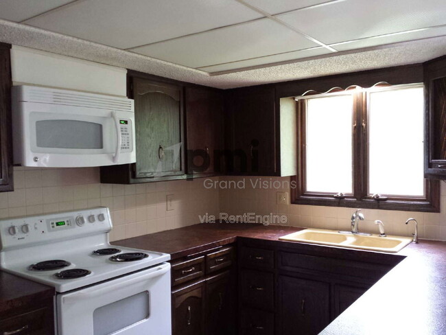 Photo - 536 W Ash Ave