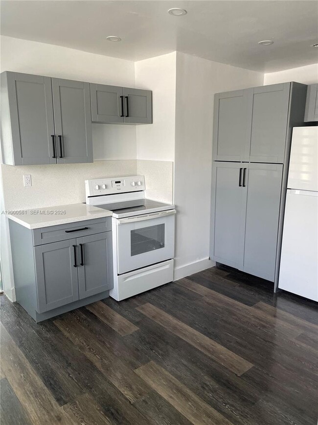 Photo - 2350 SW 26th Ln