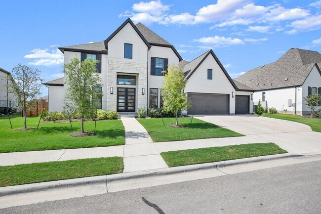 Photo - 220 Sadaba St