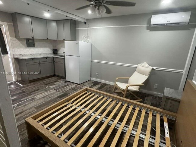 Photo - 6837 SW 39th Terrace Unidad B