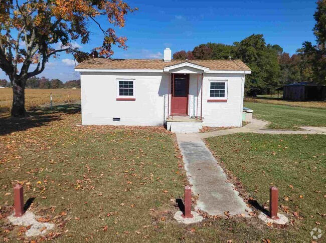 Building Photo - 520 Dragstrip Rd Rental