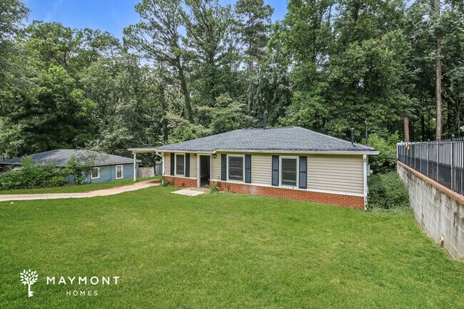 1044 Valley View Rd SE