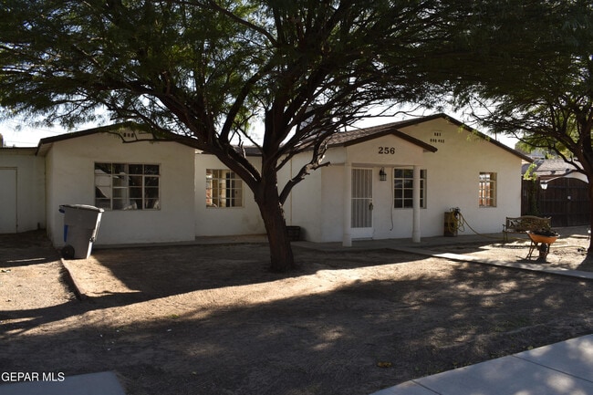 Photo - 256 Yale Ave