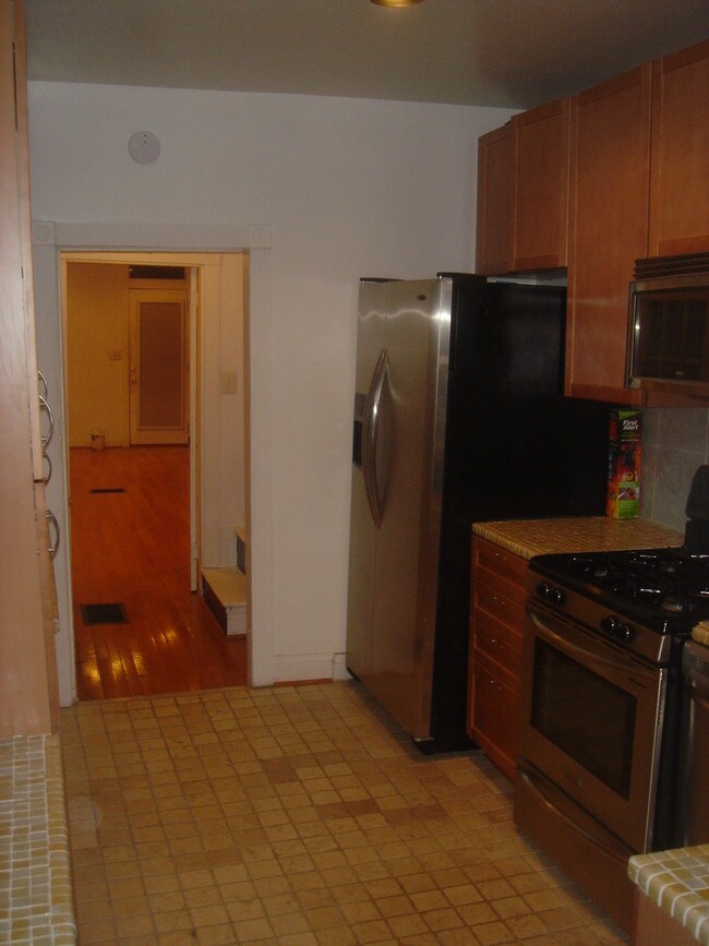 Photo - 2538 Foster Ave